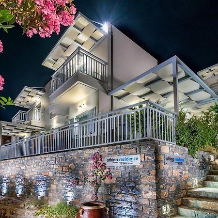 Athina Residence Léntas エクステリア 写真