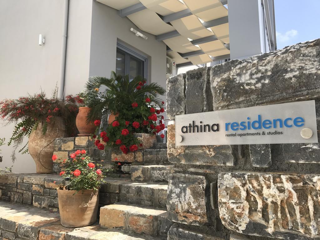 Athina Residence Léntas エクステリア 写真